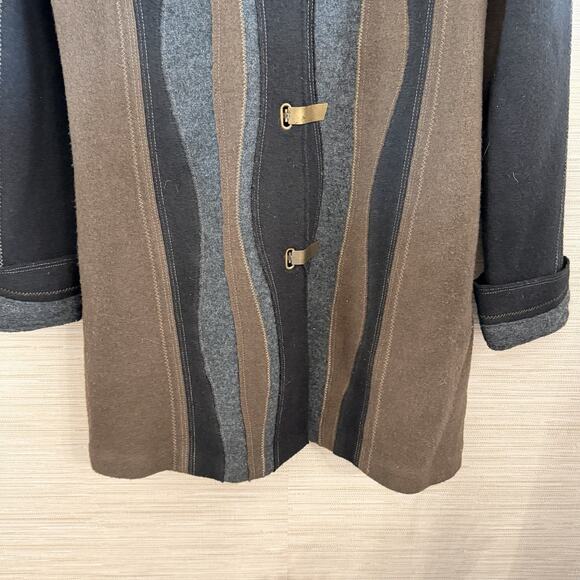 ICELANDIC DESIGN Wool Brown & Black Seam Jacket Button Front Size M Zip Pockets - Picture 3 of 8